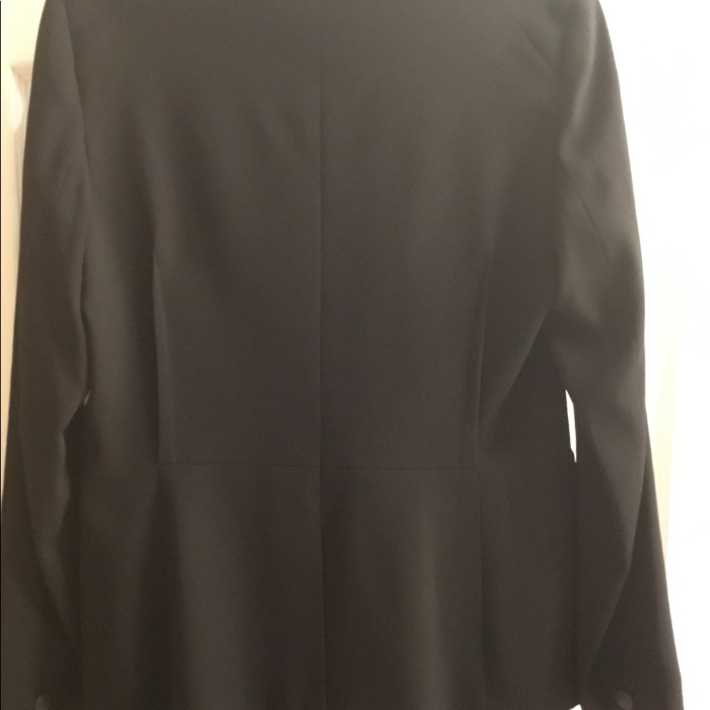 New - Picture 4 of 8